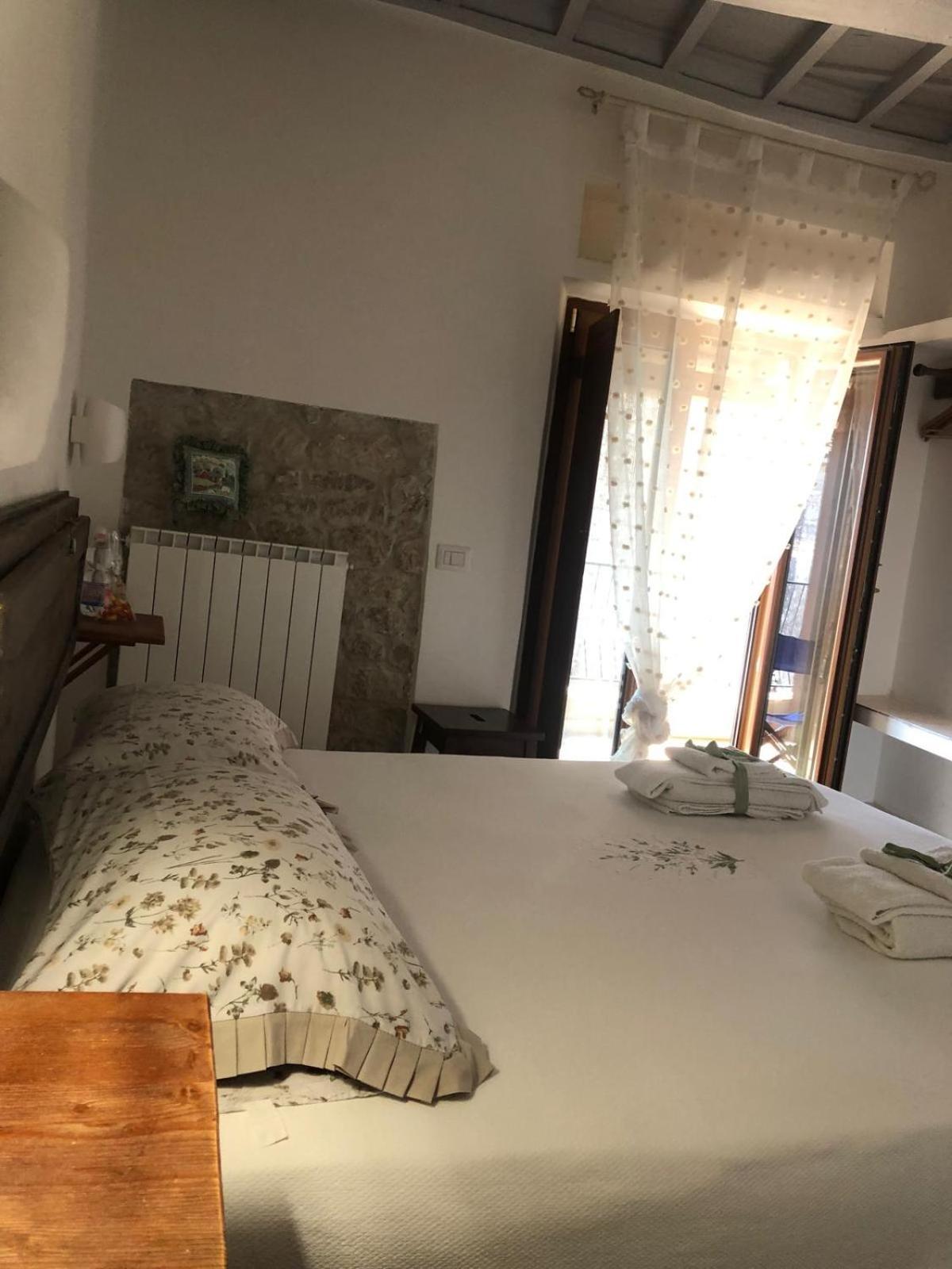 B&B Le Principesse Sermoneta Ngoại thất bức ảnh
